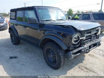  Salvage Ford Bronco