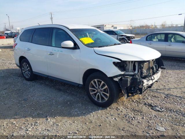  Salvage Nissan Pathfinder