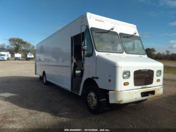  Salvage Freightliner Chassis