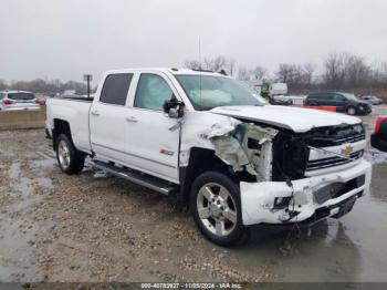  Salvage Chevrolet Silverado 2500