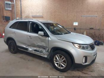  Salvage Kia Sorento