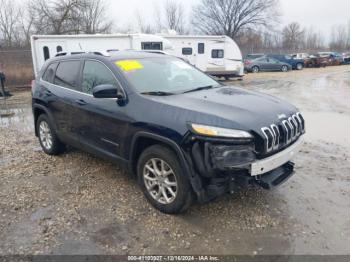  Salvage Jeep Cherokee