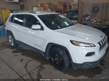  Salvage Jeep Cherokee