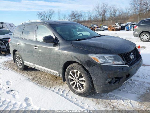  Salvage Nissan Pathfinder