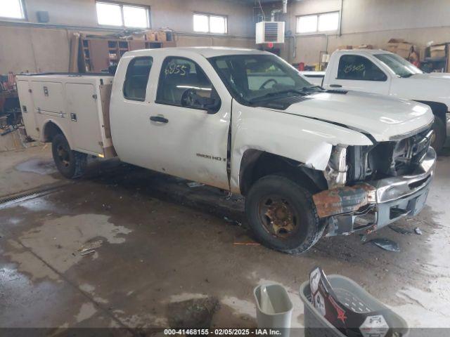  Salvage Chevrolet Silverado 2500