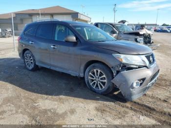  Salvage Nissan Pathfinder