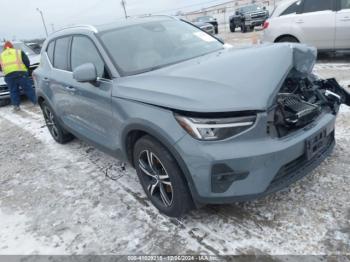  Salvage Volvo XC40