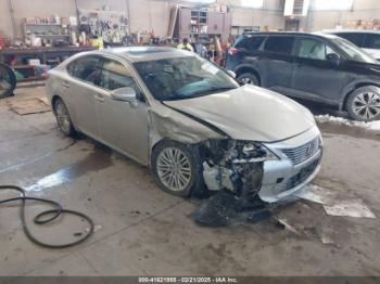  Salvage Lexus Es