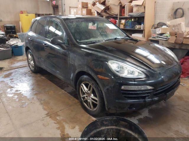  Salvage Porsche Cayenne