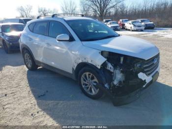  Salvage Hyundai TUCSON