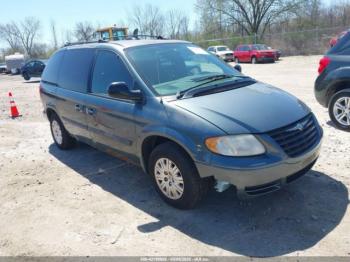  Salvage Chrysler Town & Country