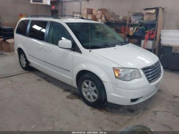  Salvage Chrysler Town & Country