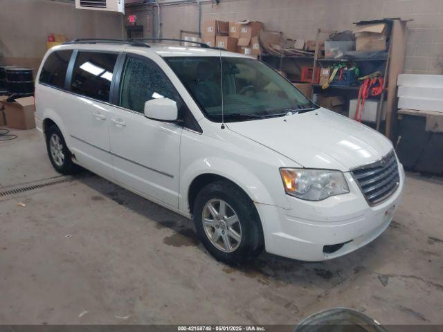 Salvage Chrysler Town & Country