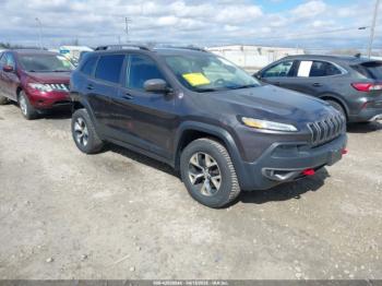  Salvage Jeep Cherokee