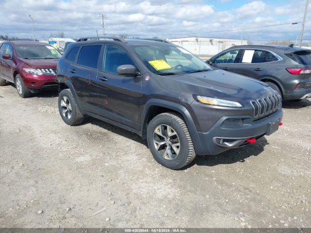  Salvage Jeep Cherokee