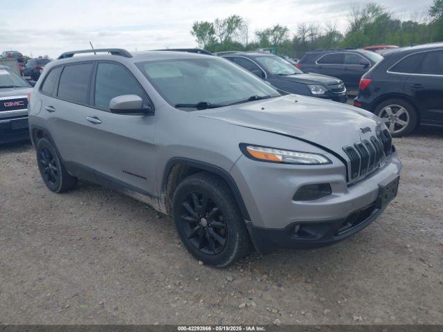  Salvage Jeep Cherokee