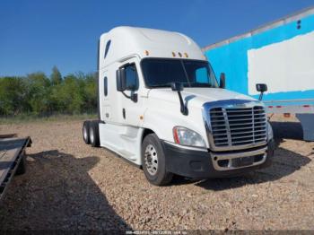  Salvage Freightliner Cascadia 125