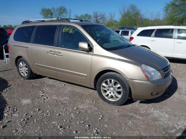  Salvage Kia Sedona