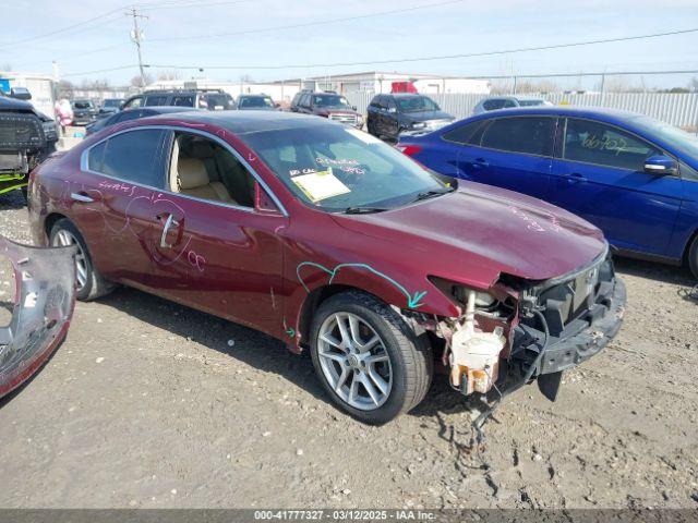  Salvage Nissan Maxima