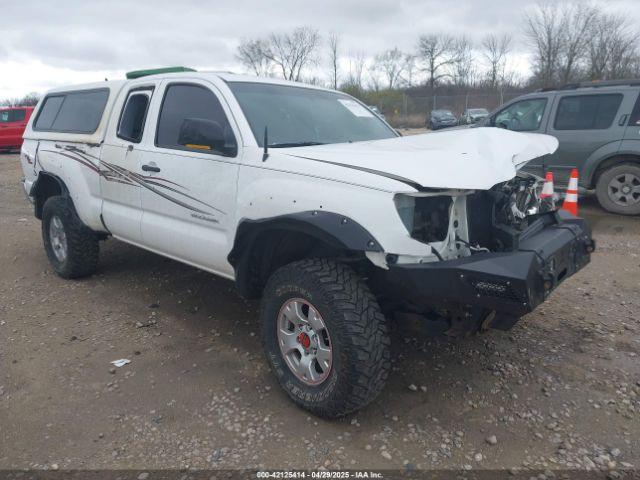  Salvage Toyota Tacoma
