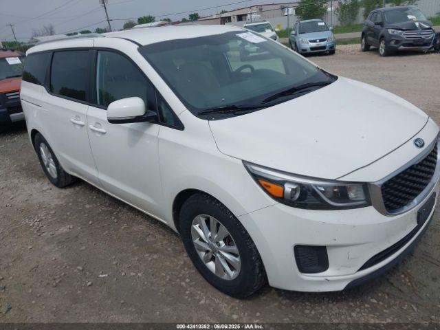  Salvage Kia Sedona