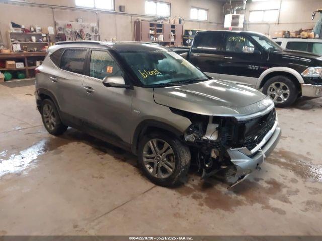  Salvage Kia Seltos