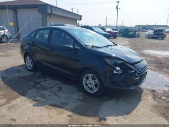  Salvage Ford Fiesta