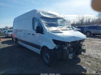  Salvage Mercedes-Benz Sprinter 2500