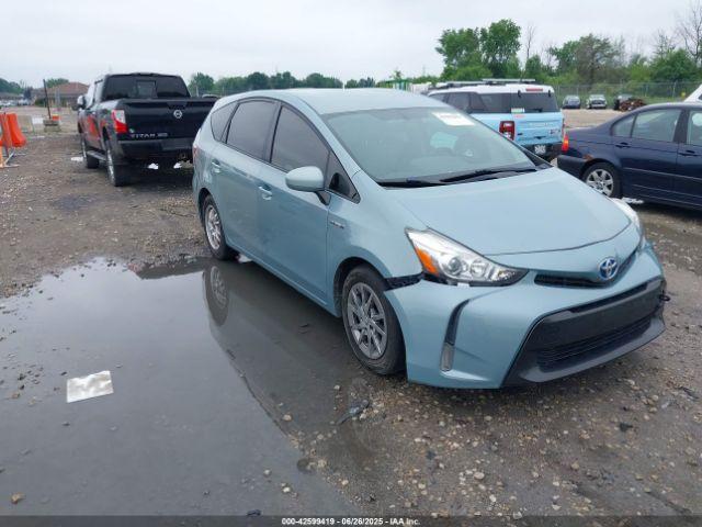  Salvage Toyota Prius v