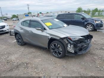  Salvage Lexus Ux