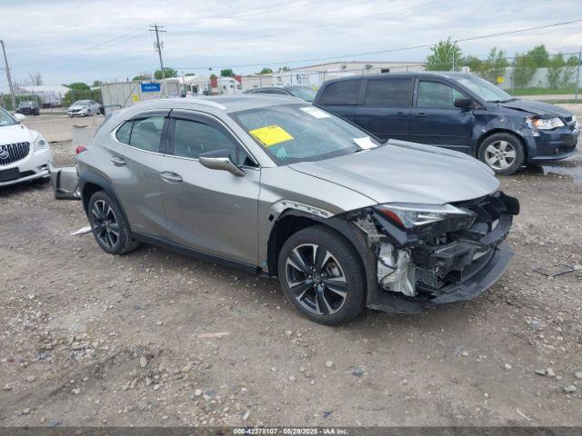  Salvage Lexus Ux
