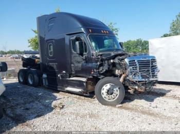  Salvage Freightliner Cascadia 125