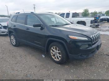  Salvage Jeep Cherokee
