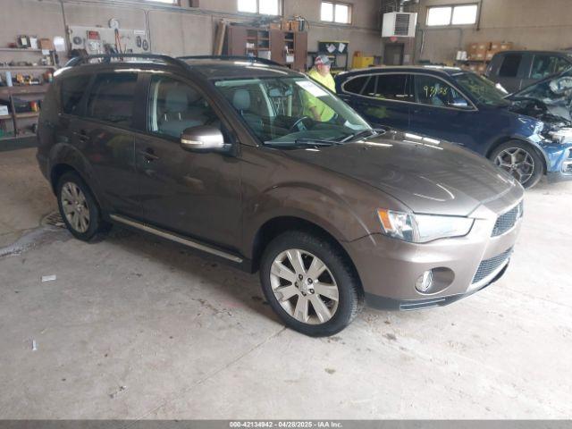  Salvage Mitsubishi Outlander