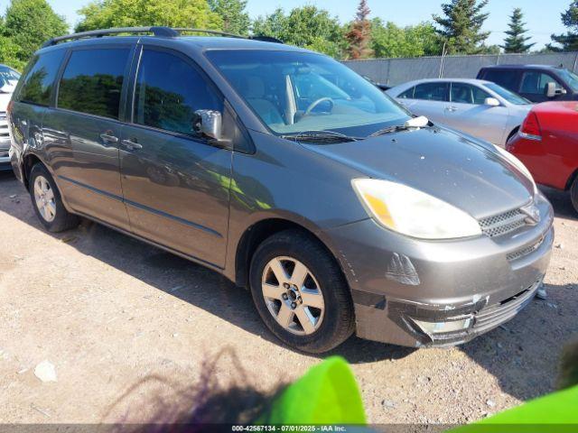  Salvage Toyota Sienna