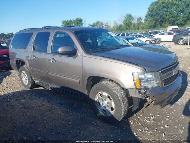  Salvage Chevrolet Suburban 1500