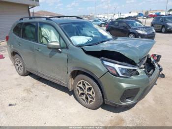  Salvage Subaru Forester