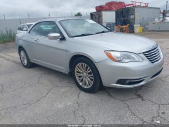  Salvage Chrysler 200