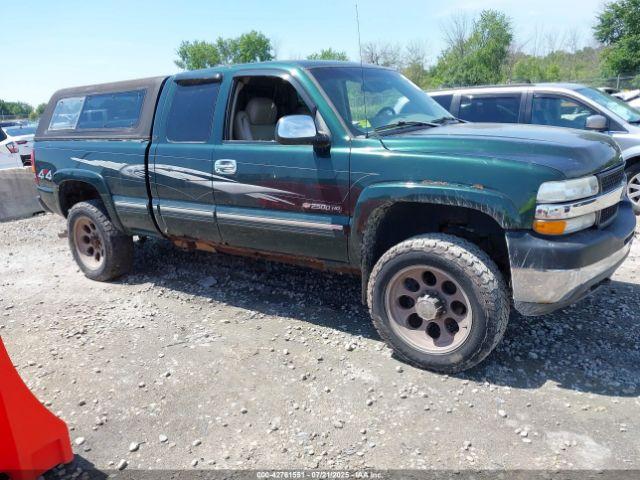 Salvage Chevrolet Silverado 2500