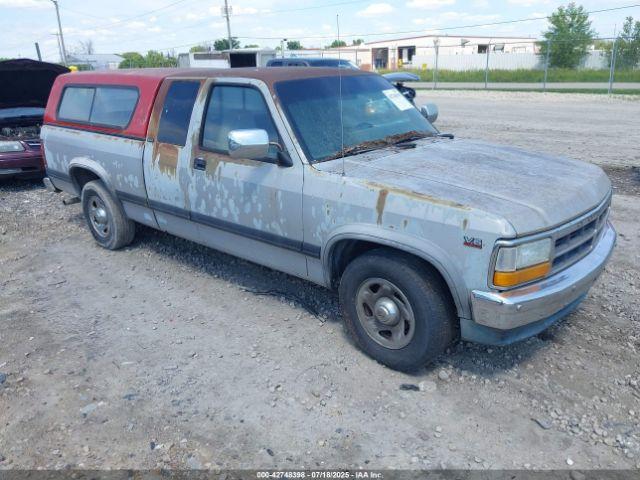  Salvage Dodge Dakota