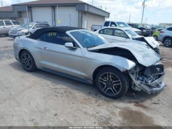  Salvage Ford Mustang