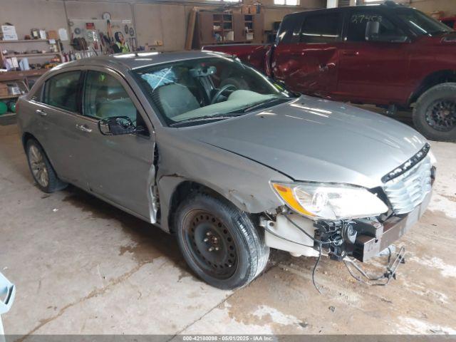  Salvage Chrysler 200