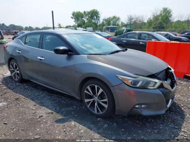  Salvage Nissan Maxima