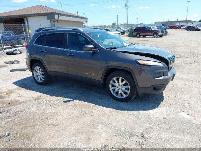  Salvage Jeep Cherokee