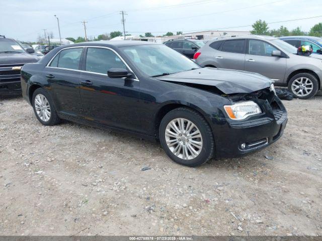  Salvage Chrysler 300
