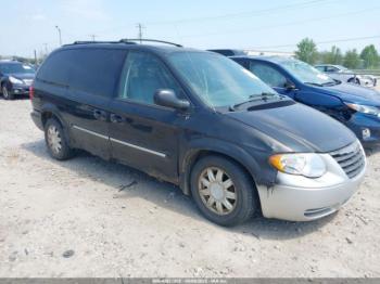  Salvage Chrysler Town & Country