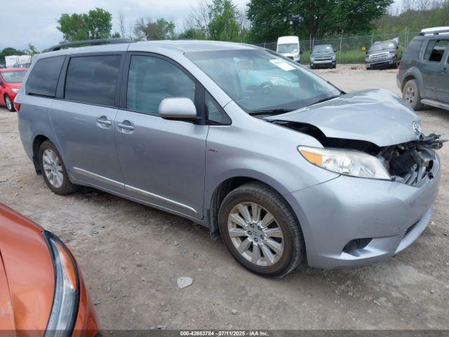  Salvage Toyota Sienna