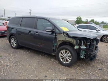  Salvage Kia Sedona