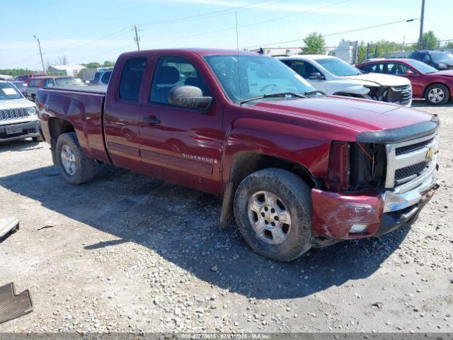  Salvage Chevrolet Silverado 1500