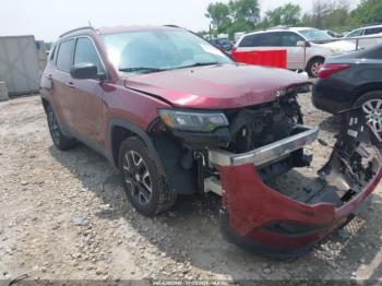  Salvage Jeep Compass